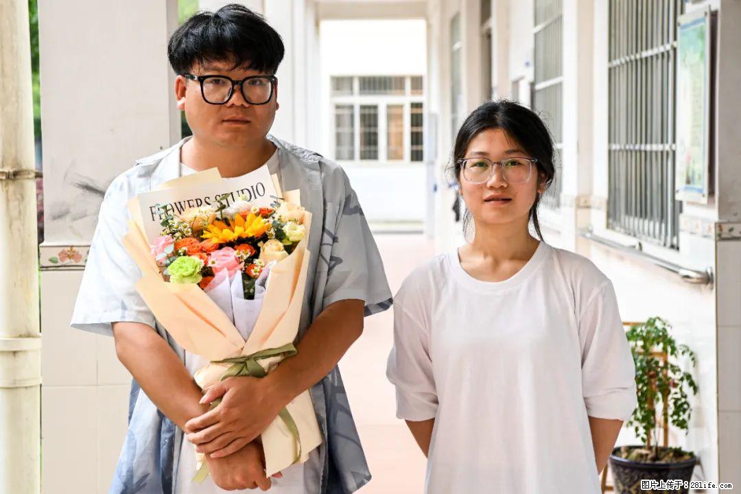 全网追的“扁担女孩”，找了一份暑假工，时薪12元 - 山南生活资讯 - 山南28生活网 sn.28life.net